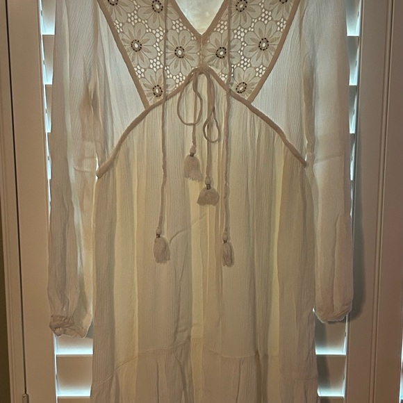 Knox Rose Ivory Long Sleeve Dress with Lace Detail - Picture 1 of 7